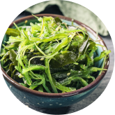 Seller ingredient illustration showing seaweed, used beside fucoxanthin copy